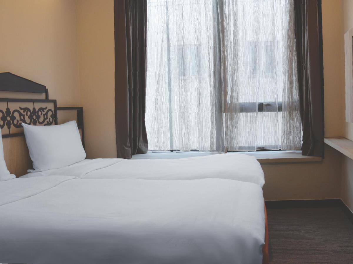 Aqueen Prestige Hotel Lavender シンガポール エクステリア 写真