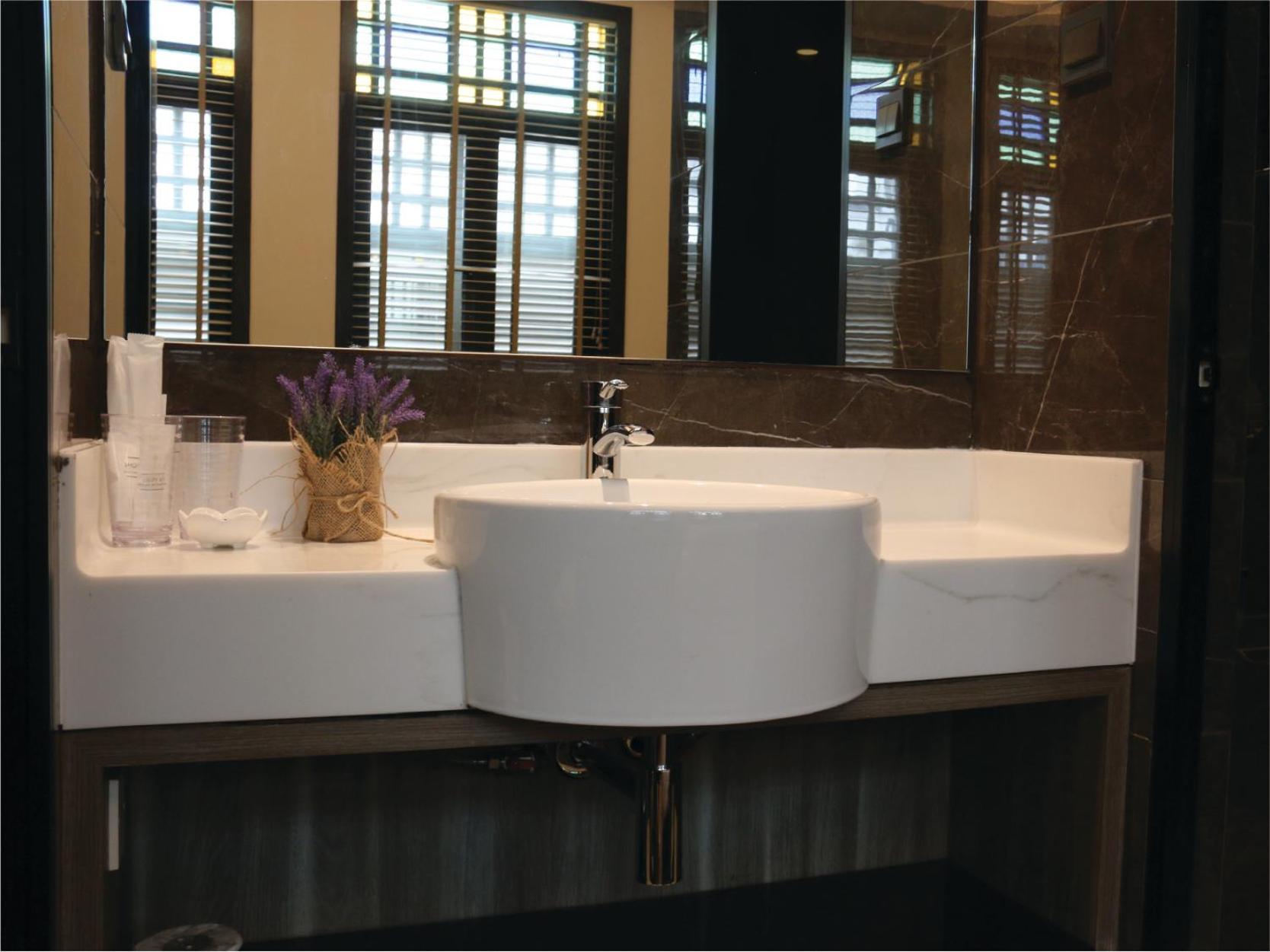 Aqueen Prestige Hotel Lavender シンガポール エクステリア 写真